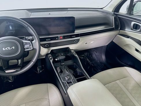 Used 2025 Kia Sorento S w/ Panoramic Sunroof Package FWD image 20