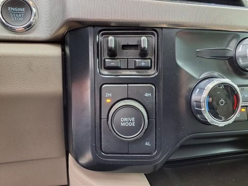 Used 2025 Ford F450 Platinum w/ Platinum Plus Package image 16