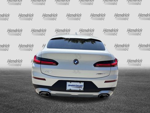 Certified 2025 BMW X4 xDrive30i AWD/4WD image 9