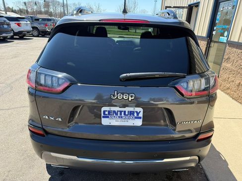 Used 2022 Jeep Cherokee Limited w/ Mopar Interior Package image 7