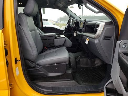 New 2026 Ford F550 4x4 Crew Cab image 17