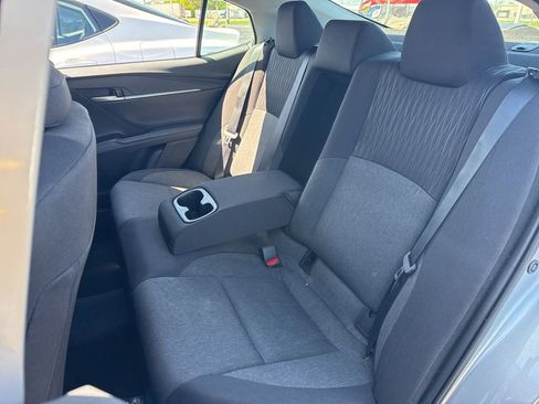 Used 2025 Toyota Camry LE image 7