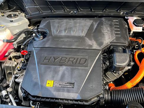 Used 2023 Kia Niro SX image 32