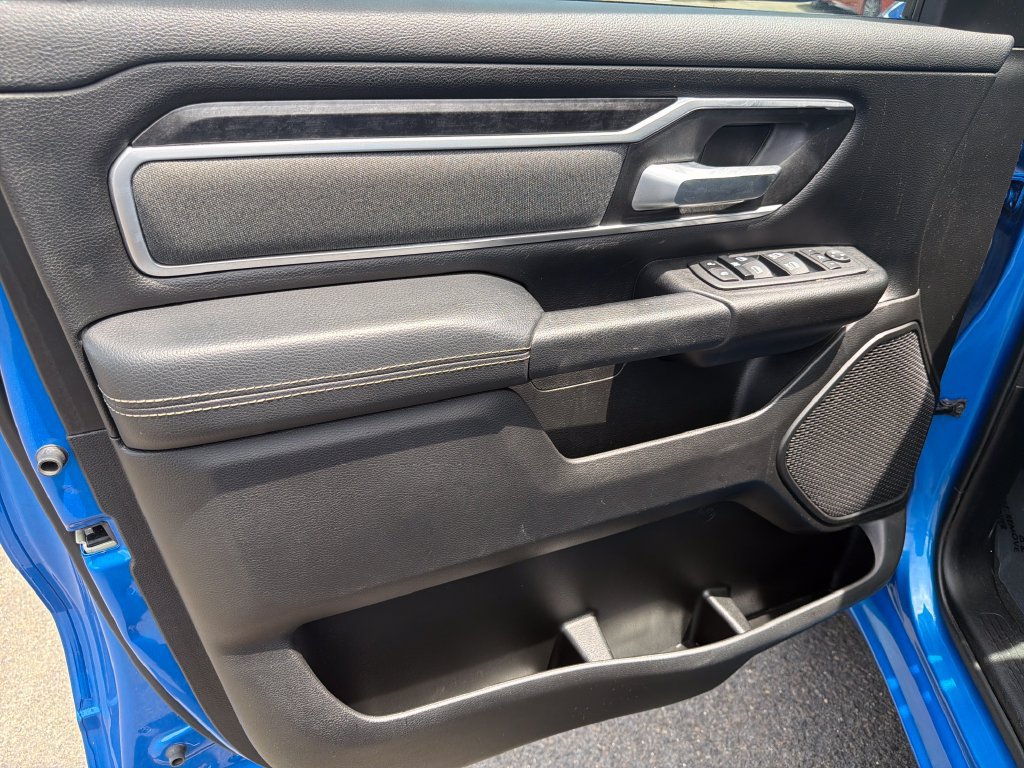 Used 2022 RAM 1500 Big Horn AWD/4WD image 11