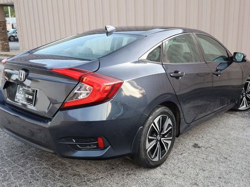 Used 2017 Honda Civic EX-T image 10