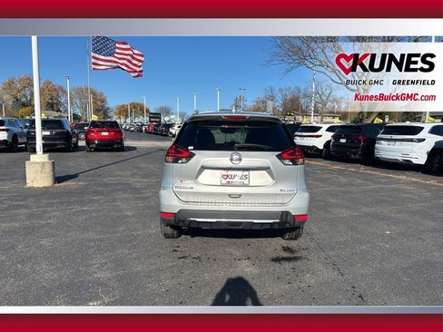 Used 2018 Nissan Rogue SL w/ Premium Package image 5