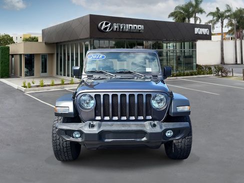 Used 2018 Jeep Wrangler Unlimited Sport AWD/4WD image 8