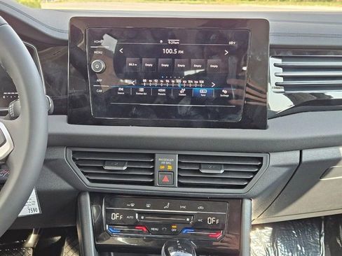 New 2025 Volkswagen Jetta S image 7