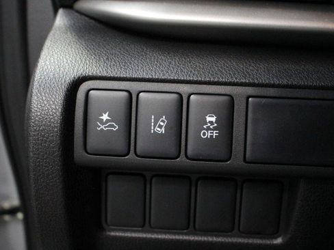 Used 2023 Mitsubishi Eclipse Cross SEL image 9