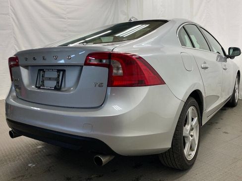 Used 2012 Volvo S60 T5 w/ Climate Pkg FWD image 9