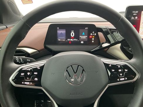 Used 2023 Volkswagen ID.4 Pro image 18