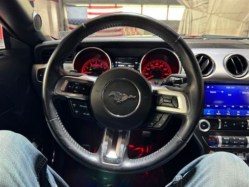 Used 2020 Ford Mustang Premium image 17