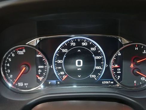 Used 2021 GMC Acadia SLT w/ Technology Package FWD image 9