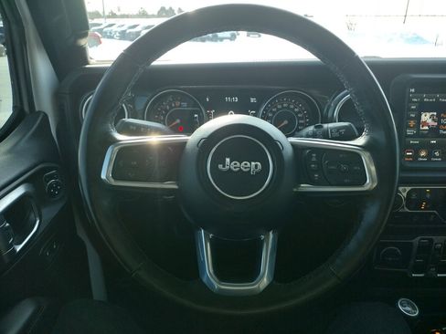 Used 2021 Jeep Wrangler Unlimited Sahara image 23