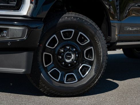 New 2026 Ford F350 Platinum w/ FX4 Off-Road Package AWD/4WD image 5