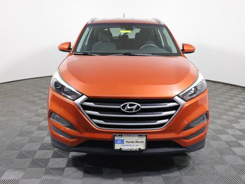 Used 2017 Hyundai Tucson SE image 2
