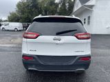 Used 2017 Jeep Cherokee Limited image 6