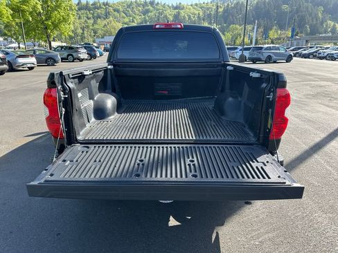 Used 2021 Toyota Tundra Platinum AWD/4WD image 11