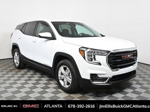 Used 2024 GMC Terrain SLE image 22