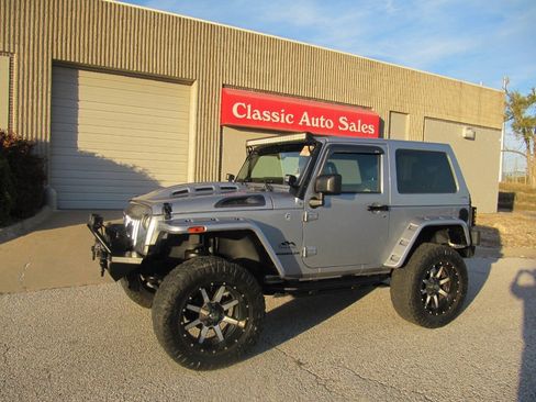 Used 2014 Jeep Wrangler Sport w/ Quick Order Package 24S AWD/4WD image 15