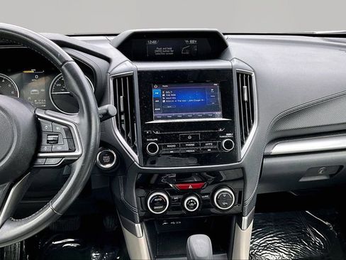 Used 2022 Subaru Forester Premium AWD/4WD image 11