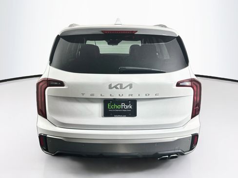 Used 2025 Kia Telluride S FWD image 7