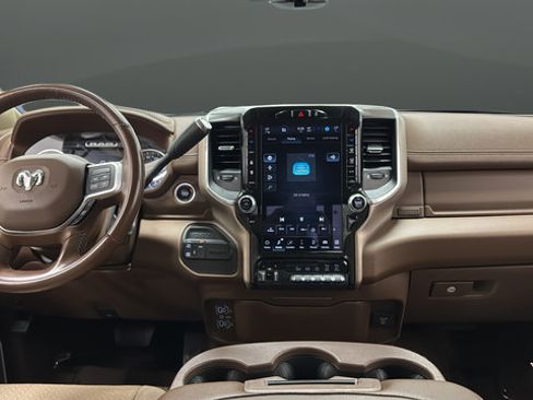 Used 2022 RAM 3500 Laramie AWD/4WD image 10