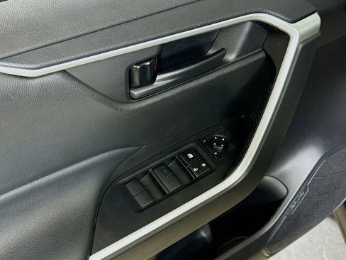 Certified 2022 Toyota RAV4 LE image 15