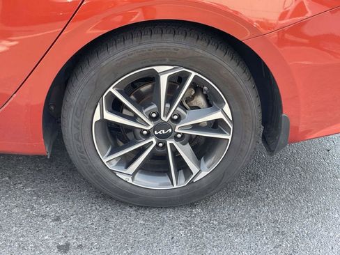 Used 2022 Kia Forte LXS FWD image 12