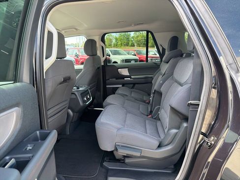 Certified 2025 Ford Expedition Max Active AWD/4WD image 15