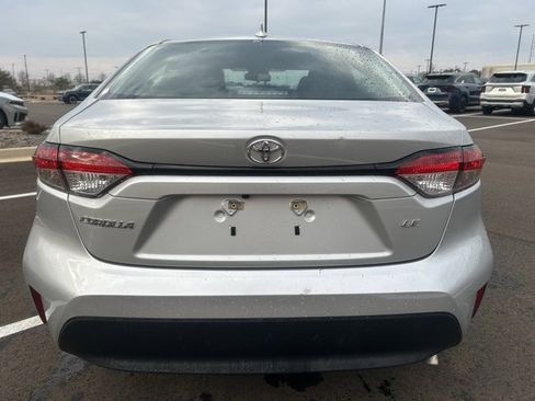 Used 2024 Toyota Corolla LE image 5
