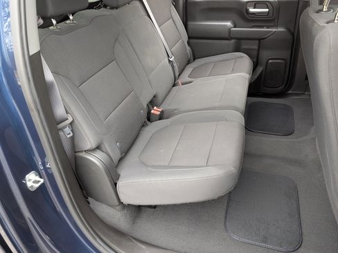 Used 2021 Chevrolet Silverado 2500 Custom w/ Custom Value Package image 19