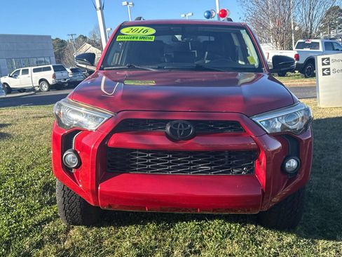 Used 2016 Toyota 4Runner SR5 Premium image 2