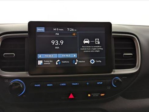 Used 2024 Hyundai Venue SEL image 26