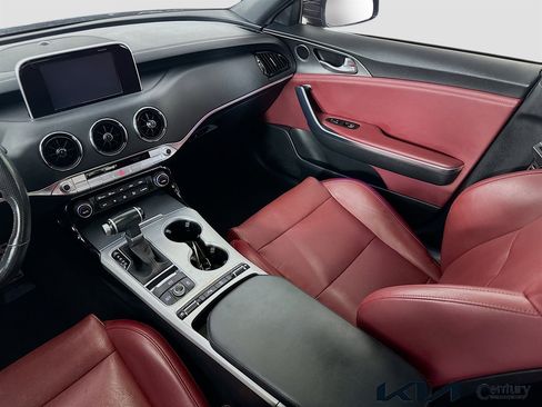 Used 2020 Kia Stinger GT image 21