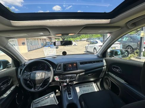 Used 2017 Honda HR-V EX image 23