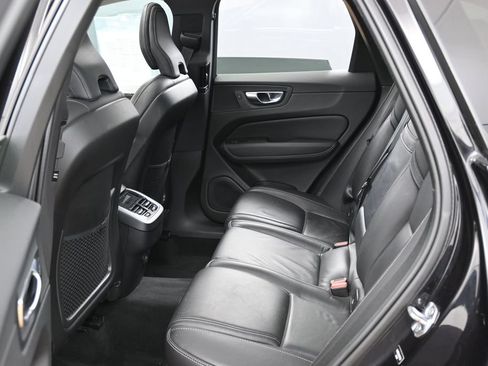 Used 2021 Volvo XC60 T5 Inscription w/ Advanced Package FWD image 30