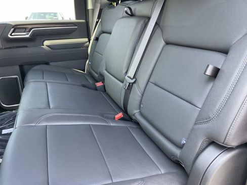 New 2025 GMC Sierra 2500 SLT image 24