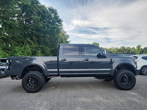 Used 2021 Ford F250 Platinum w/ FX4 Off-Road Package AWD/4WD image 6