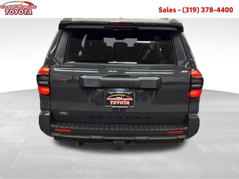 New 2026 Toyota 4Runner SR5 image 4