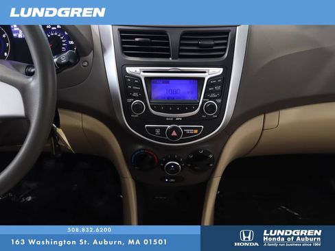 Used 2012 Hyundai Accent GLS w/ Comfort Pkg 2 FWD image 19