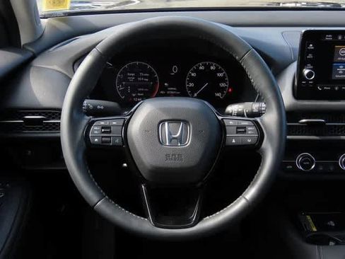 Certified 2023 Honda HR-V EX-L image 18