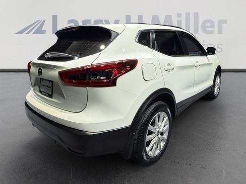 Used 2021 Nissan Rogue Sport S image 5
