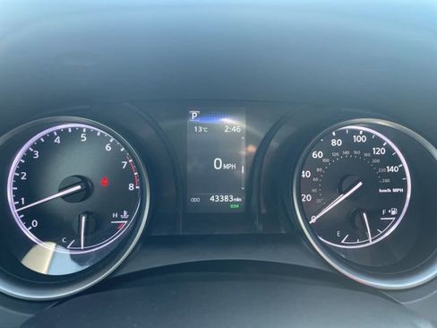 Used 2023 Toyota Camry SE image 21