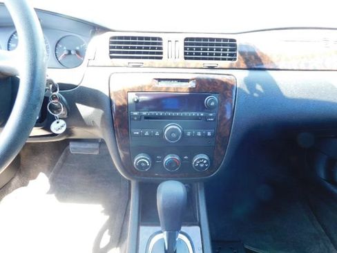 Used 2013 Chevrolet Impala LS image 15