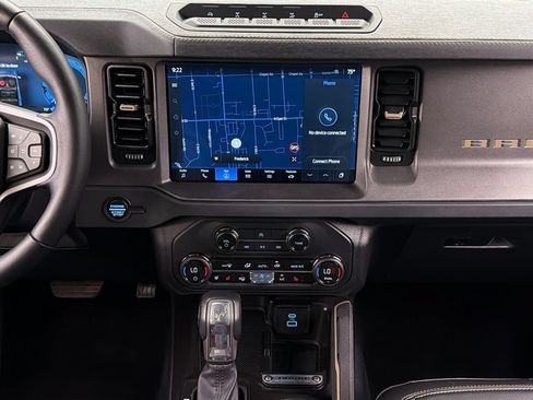 Used 2025 Ford Bronco Badlands AWD/4WD image 20