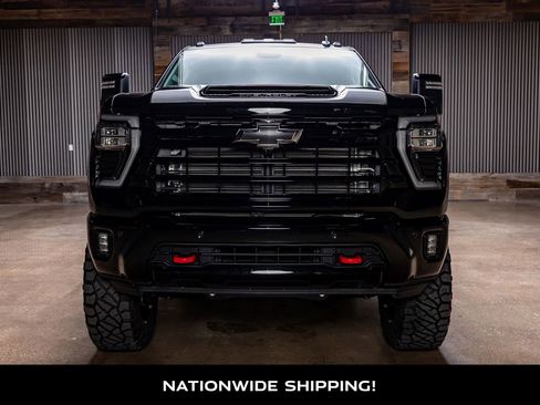 Used 2025 Chevrolet Silverado 2500 LT w/ Trail Boss Package image 4