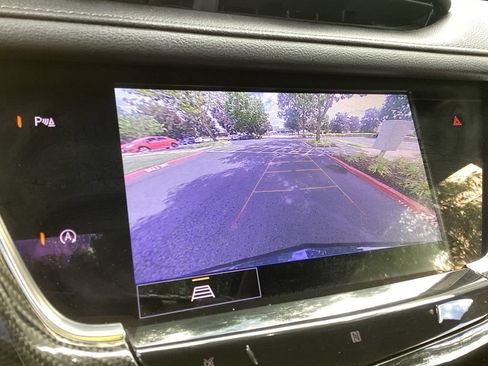 Used 2021 Cadillac XT6 Sport AWD/4WD image 14