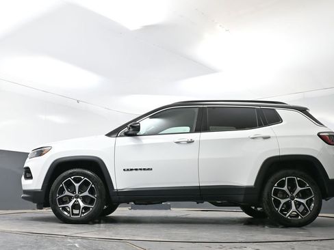 Used 2025 Jeep Compass Limited AWD/4WD image 53