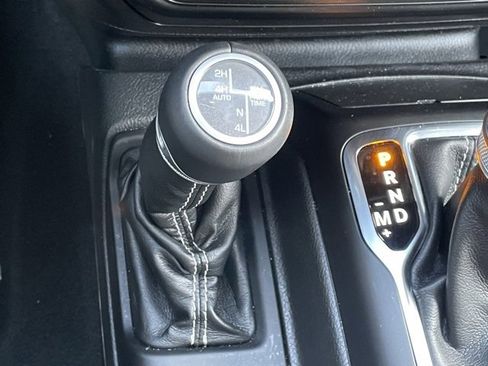 Used 2022 Jeep Wrangler Unlimited Sahara w/ Cold Weather Group image 26